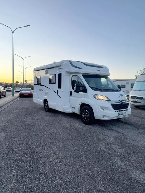 Caravana foto completa 2